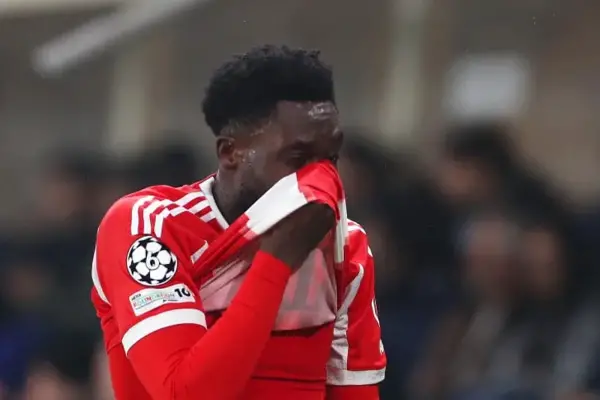 Davies salió llorando y preocupa a Canadá a tres meses del Mundial