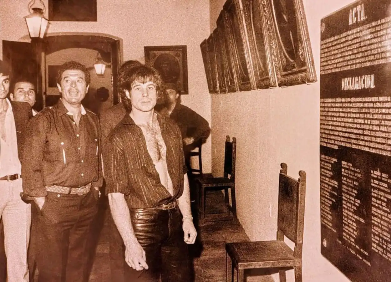 Recuerdos fotográficos: 1980. El actor de “Expreso de medianoche” visita Tucumán