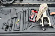 Investigan el robo de una camioneta con inhibidores