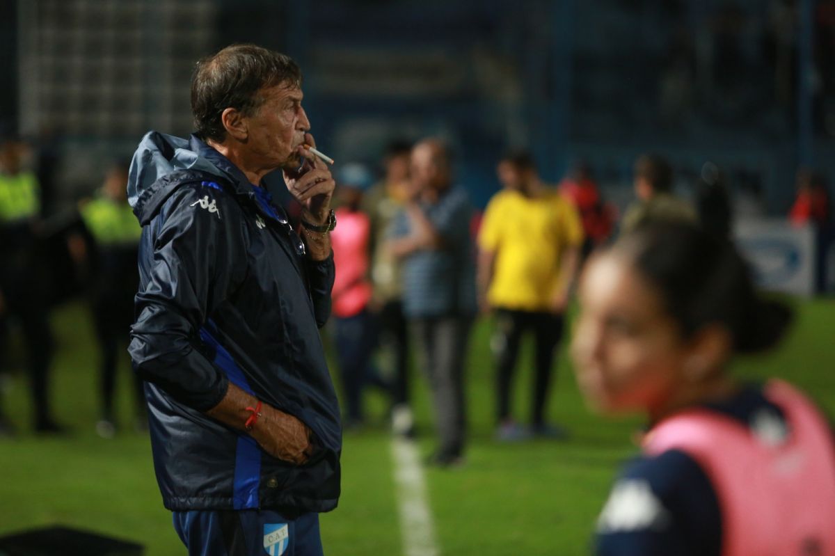 Falcioni vivió el empate entre la esperanza y la frustración