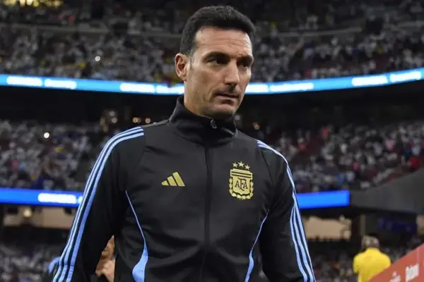 La Finalissima en suspenso: Scaloni arma la lista en medio de la incertidumbre