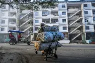 Una acorralada Cuba inicia conversaciones con Washington