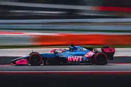 Antonelli se quedó con la pole y Colapinto terminó en el puesto 12 de la clasificación del GP de Shanghái