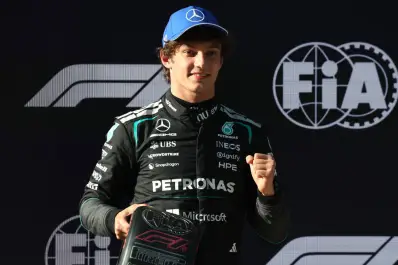 Antonelli es la gema que Toto Wolff y Mercedes pulió desde muy pequeño. Con tan solo 12 años fue captado por los caza talentos de las Flechas de Plata para meterlo en el programa de desarrollo de talentos. Y llegó hasta una butaca de Fórmula 1 e