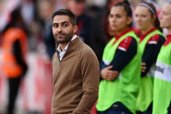 Escándalo en Luxemburgo: echaron al DT de la selección femenina por enviar mensajes inapropiados