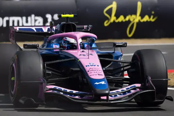 Colapinto tuvo una buena largada, pero terminó 14° en la Sprint del GP de China
