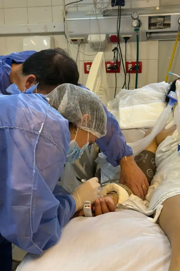 GUARDIAS Y PACIENTES. Martina da sus primeros pasos como médica mientras sigue ligada al deporte de su infancia.