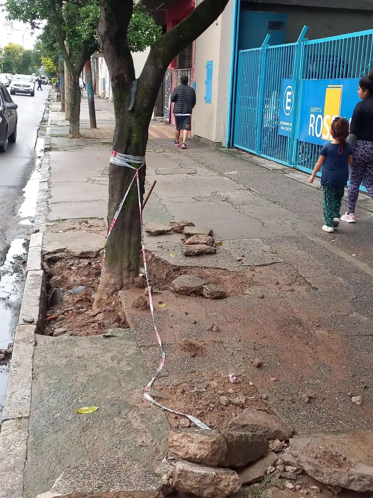 LA GACETA en WhatsApp: un trabajo sin terminar en San Martín al 1.400