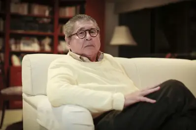 Un viaje extraordinario por los pliegues de una vida