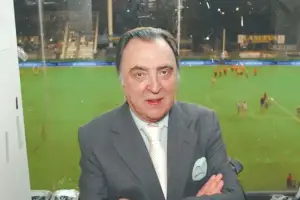 Murió Marcelo Araujo, la voz que revolucionó el relato del fútbol argentino