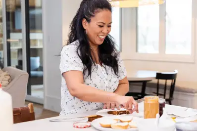 El sorprendente alimento que puede ayudar a los adultos mayores a ganar fuerza
