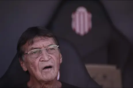 Julio Falcioni expresó su bronca por el arbitraje ante Barracas Central y admitió que a Atlético Tucumán le faltó definición