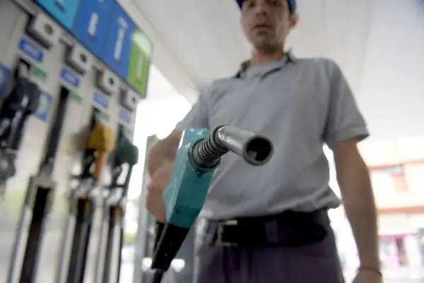 Cuánto cobra un playero de YPF en mayo 2026
