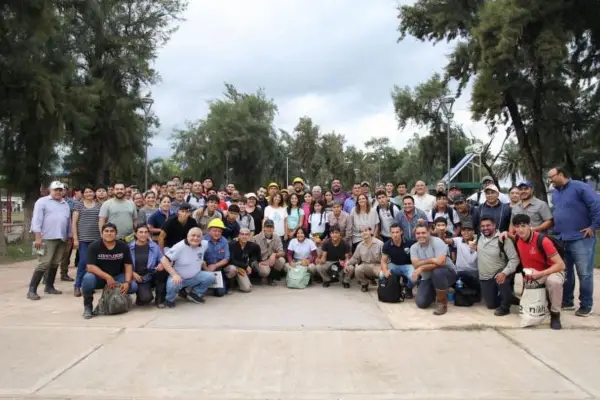 Alumnos de escuelas técnicas evaluaron el estado de las instalaciones eléctricas en La Madrid