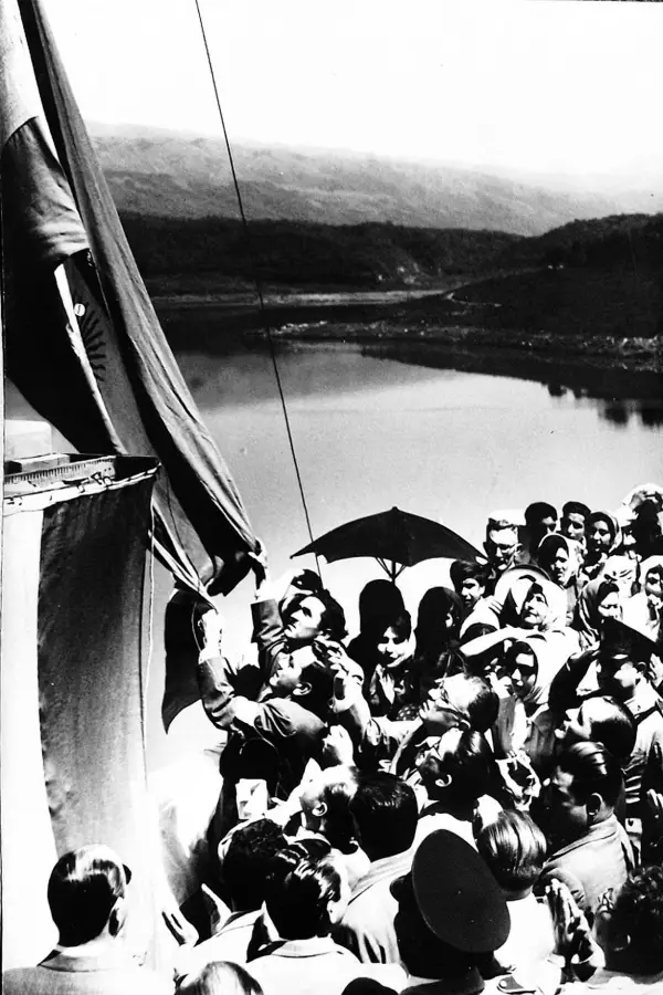 Recuerdos fotográficos: 1951. Se inaugura el dique de Escaba, un lago en la montaña