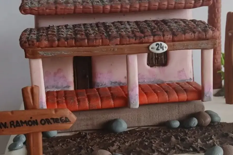 La torta del cumpleaños de Palito Ortega recreó la primera  casa donde vivió en Tucumán: el emotivo homenaje por sus 85 años