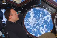 Un astronauta de la NASA afirma que descubrió una gran mentira después de 178 días en el espacio