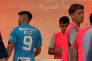 Video: la bronca del Loco Díaz con el arbitraje tras la caída de Atlético Tucumán