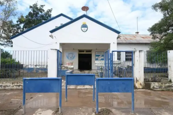 Más de 100 escuelas siguen sin clases en Tucumán tras las inundaciones