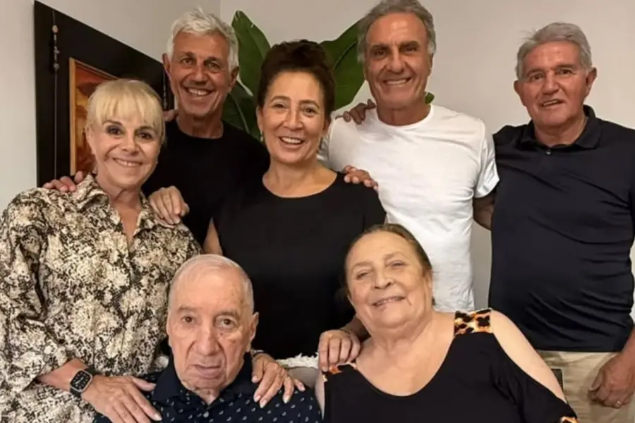 Así está Carlos Bilardo a los 88 años: las fotos de su festejo con los campeones del mundo