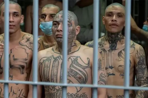 El Salvador endurece su guerra contra las pandillas