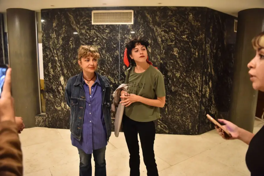 FIGURAS CENTRALES. Dolores Fonzi y la tucumana Camila Pláate.