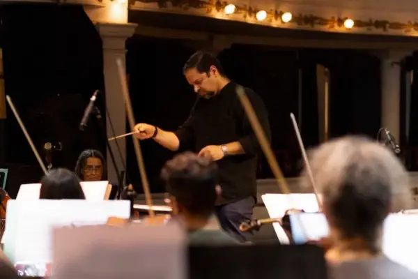 Con canciones de consagrados, la orquesta estable invita a reflexionar sobre el golpe de 1976