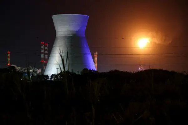 Guerra en Medio Oriente: el petróleo sube, las bolsas caen y el oro se desploma