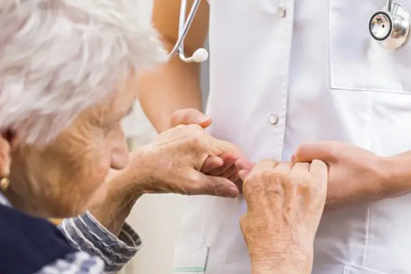 La Facultad de Psicología abre un curso gratis en salud y otro sobre cuidado de pacientes con Parkinson