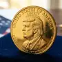Estados Unidos lanzará una moneda de oro de 24 quilates con el rostro de Donald Trump