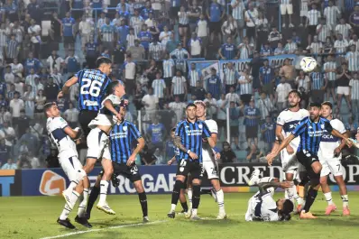 El triunfo que Atlético necesitaba: un cabezazo de Ferreira para volver a sonreír