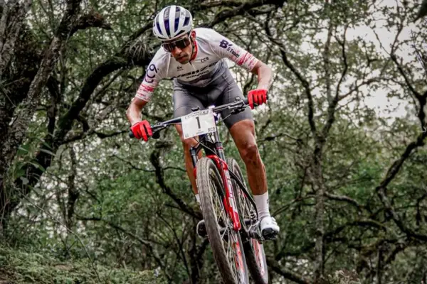 Macías impuso un ritmo demoledor y festejó en San Pedro de Colalao