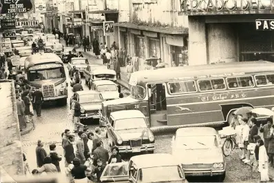 Recuerdos fotográficos: la calle Mendoza a comienzos de los 70