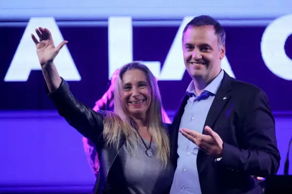 En el Congreso buscan blindar a Karina Milei y a Adorni