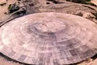 La tumba nuclear que pierde material tóxico y amenaza con un desastre global