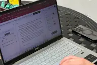 Estudió una carrera tradicional, le sumó IA y creó una consultora para ayudar empresas tucumanas