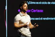 Estudió una carrera tradicional, le sumó IA y creó una consultora para ayudar empresas tucumanas