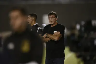 El gesto de Julio Falcioni que se volvió viral y del que habla todo el país, luego de la clasificación de Atlético Tucumán