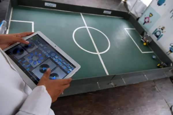 Economía del conocimiento: cuando la educación formal no es suficiente para los jóvenes que buscan trabajo