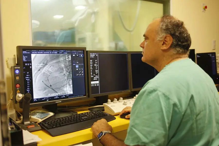 Le implantaron una válvula pulmonar a una niña de 10 años y evitaron una cirugía a corazón abierto