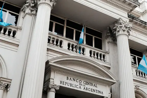 Plazo fijo hoy: una por una, la tasa que ofrecen los bancos por la inversión en pesos