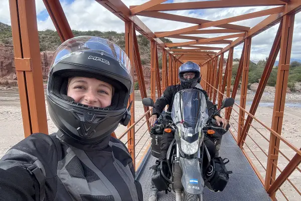 A rodar, mi vida: una pareja de tucumanos dará la vuelta al país en una Yamaha XTZ 250