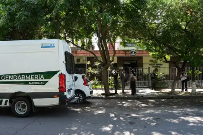 Santiago del Estero: detienen a efectivos de la Policía Federal por quedarse con droga de allanamientos y revenderla