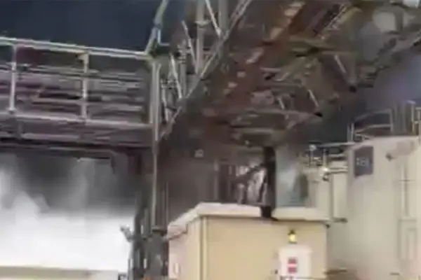 Guerra en Medio Oriente: bombardearon una planta química en Israel y temen por la liberación de gases tóxicos