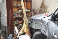 Aceleró y chocó contra una casa para matar a su pareja: quedó preso en Tucumán