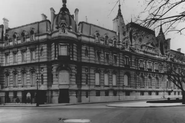 El palacio más lujoso de Argentina: una obra de 140 habitaciones que su dueño nunca pudo habitar