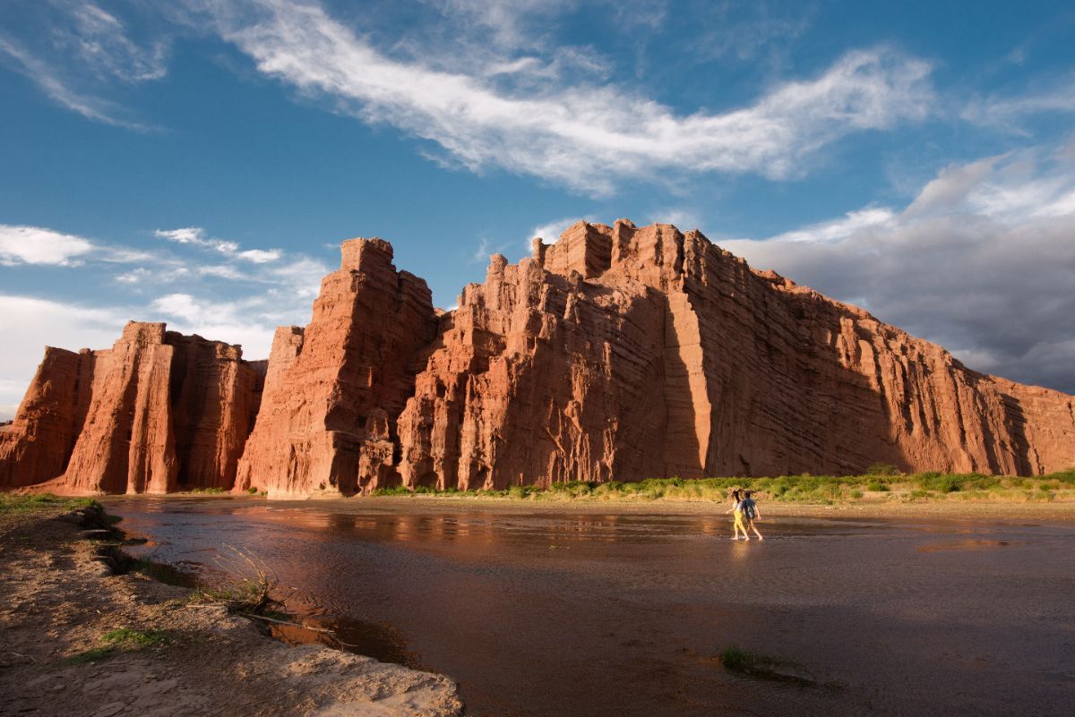 ¿Qué investiga la Justicia en el casamiento que se hizo en un reserva natural de Cafayate?