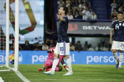 Argentina goleó a Zambia y se despidió de su público con autoridad