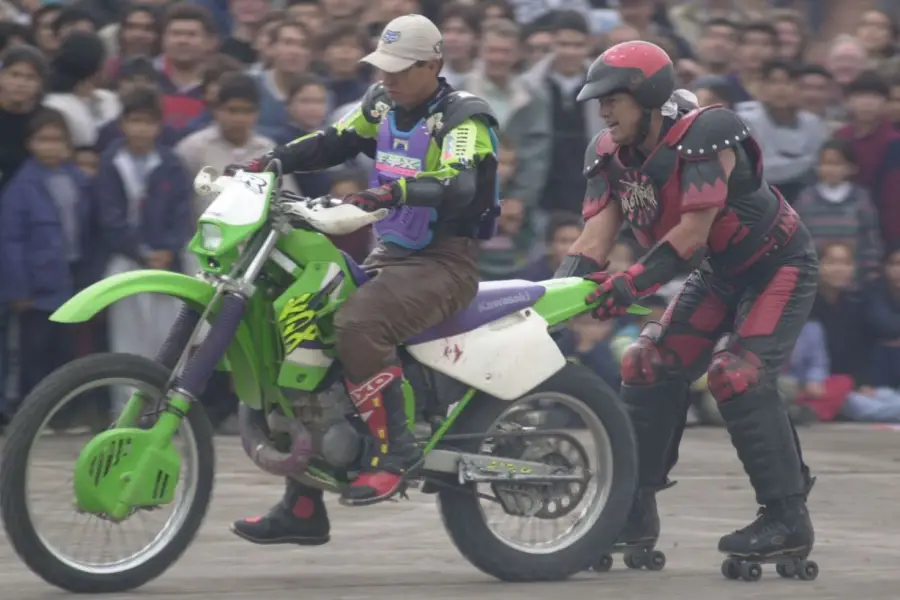 Recuerdos fotográficos: 2001. Vértigo y emoción con el acróbata “Motpaka”