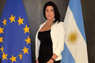 Insólito error de una diputada libertaria: dijo que se reunió con el embajador de un país que dejó de existir en 1992